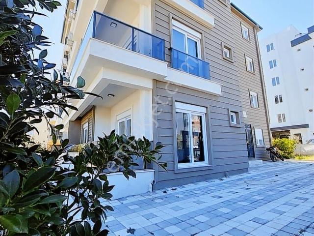 Şık Ve Lüks 2+1 Tramvaya 200 Mt Aydoğmuş Mah Antalya