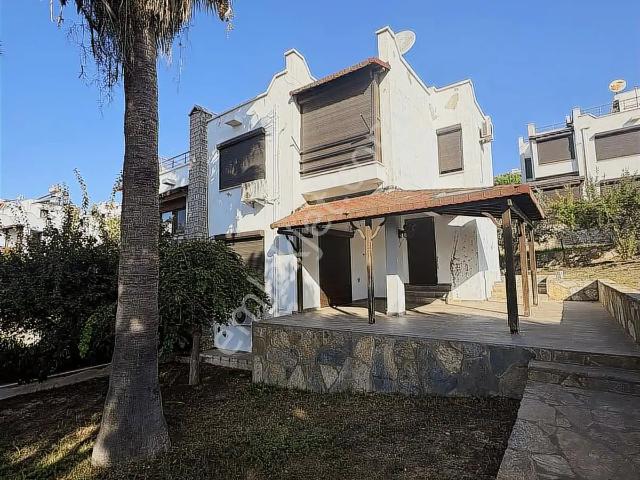Kıyıkışlacık Tepeköy Tatil Sitesinde Manzaralı Dubleks