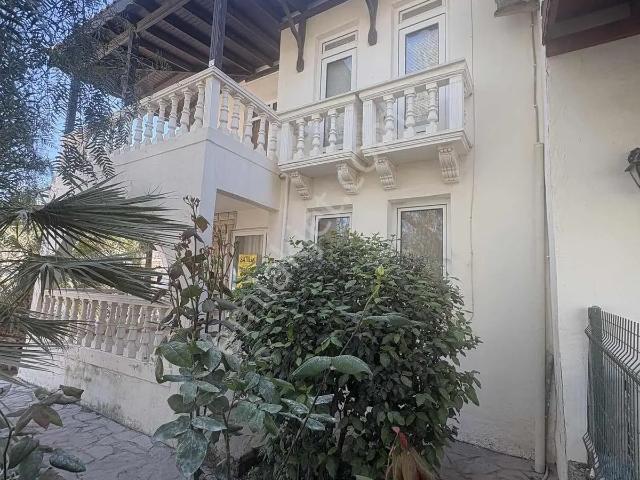 Kıyıkışlacık Denize Sıfır Gülümkıyı Tatil Sitesinde Masrafsız