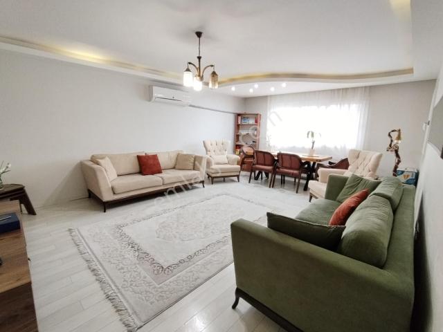 K.yaka Rüştü Şardağ Caddesinde Full Tadilatlı 3+1 Kiralık Daire