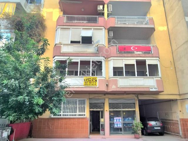 K.yaka Zübeyde Hnm Anıtı Yakını Otoparklı D. Gazlı 3+1 150 M2