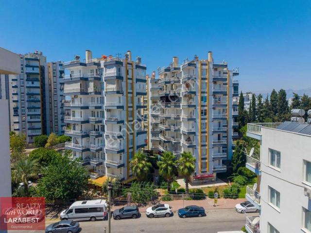 Kızılarık Kayaaltı Sitesinde İçi Yenilenmiş 3+1 Arakat Daire