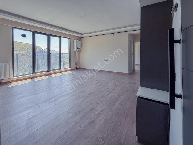 Kızılcaşar Sıfır Bina Ara Kat 1+1 Balkonlu Otoparklı Kiralık