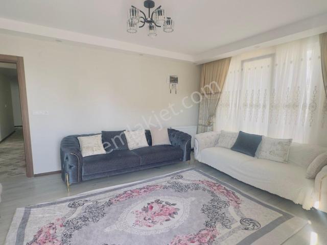 Kızılpınar 2+1 110 M2 3 Yaşında Daire