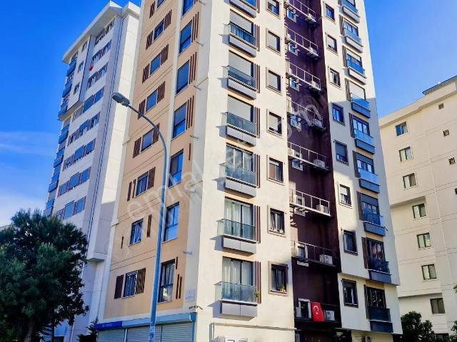 Kızıltoprak Satılık 2+1 Daire Yeni Binada Giyinme Odalı