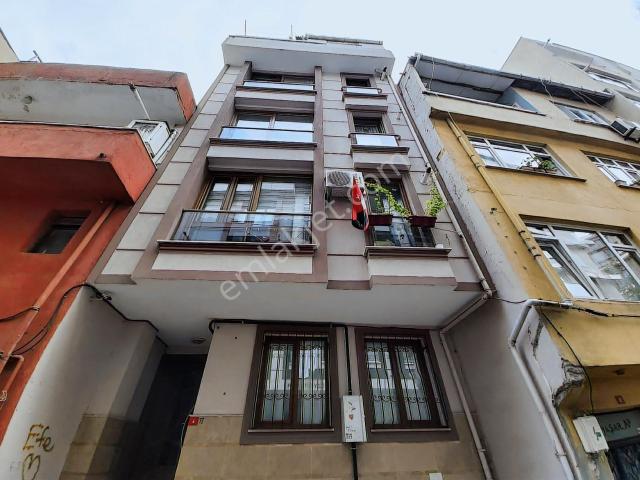 Kağıthane Yahya Kemal Mh Caddeye 30 Mt Kiralık 1+1 Dubleks Daire