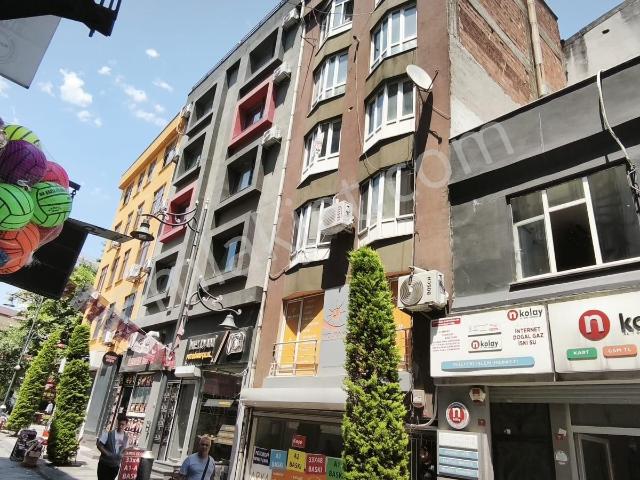 Kağıthane Yeiçarşıda Kiralık Ofis 1+1 İşyeri