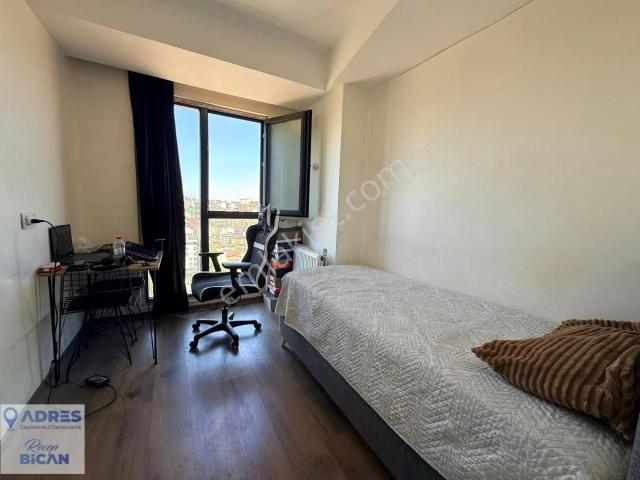 Kağıthane Çeliktepe'de Satılık 2+1 Panoramik Manzaralı Geniş