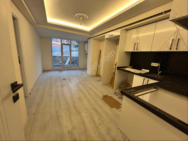 Kağıthane Harmantepe’de 2+1 Sıfır Kiralık Daire