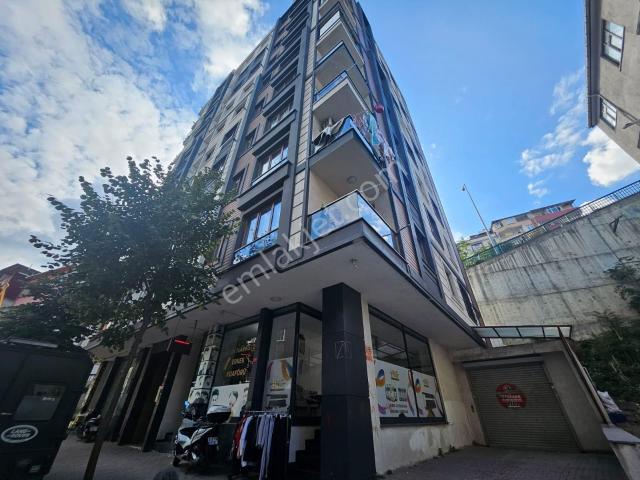 Kağıthane Hürriyet Mh Ebeveyn Banyolu Satılık 3+1 110m2 Daire