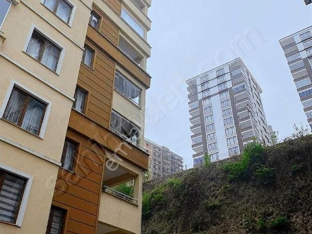 Kaşüstü Akasya Sitesinde 3+1 Satılık Fırsat Daire