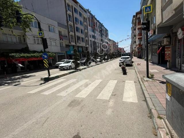 Ka yapıdan Cadde Üzeri Dükkan