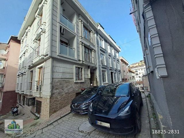 KAĞITHANE ÇELİKTEPE DE SATILIK 2+1 KAT TAPULU YÜKSEKGİRİŞ DAİRE