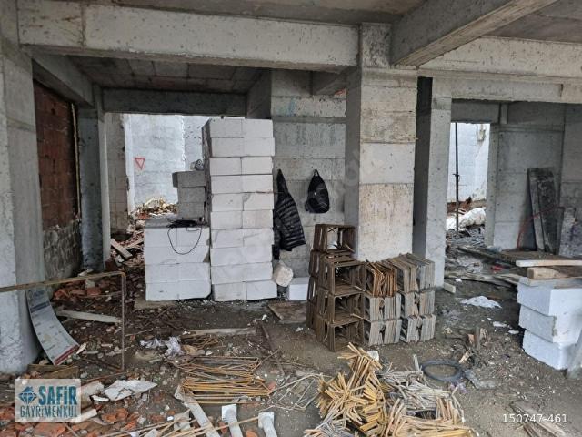 KAĞITHANE SEYRANTEPE DÜZ GİRİŞ ANA CADDEDE 90m2 DÜKKAN