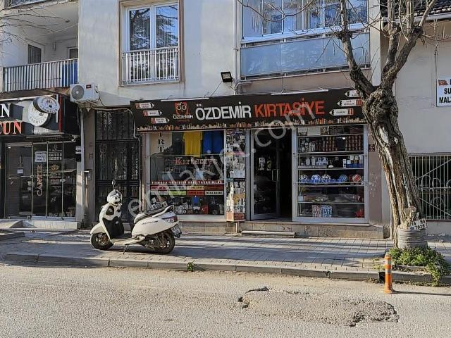 Kaşıkçıoğlu Okulu Karşısında 15 Yıllık Hazır Müşterili Kırtasiye