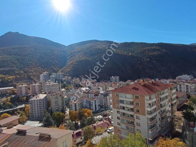 Kaçmaz Emlak'tan Dizayn Evlerde 4+1 Satılık 160 M² Geniş Daire