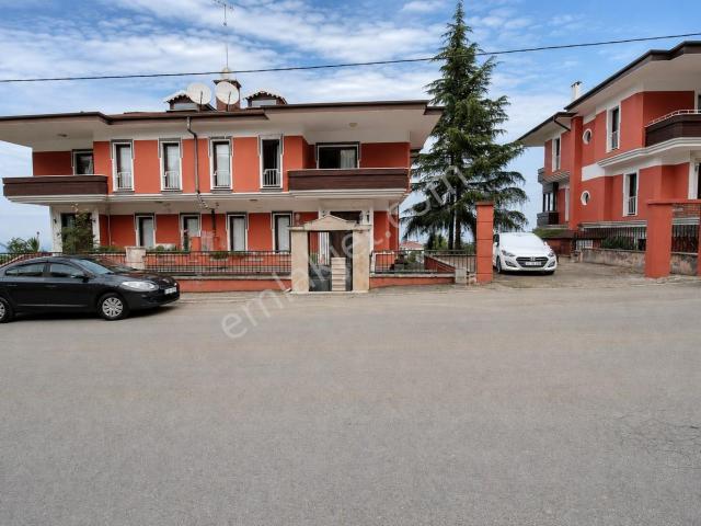 Kaçmaz Emlaktan Trabzon Soğuksu Mahallesinde Satılık Vila