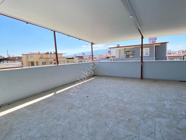 Kaçmaz Emlak’tan Kiralık Merkezi Konumda 3+1 Teraslı Sıfır Dubleks Daire