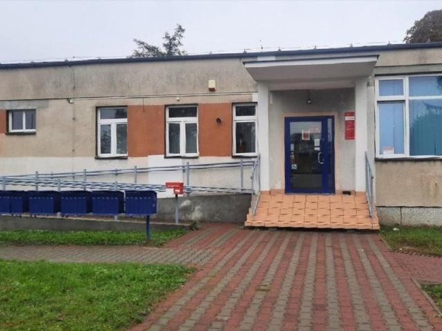 Wynajem lokalu 193 m2 z parkingiem i garażem w Kaźmierzu