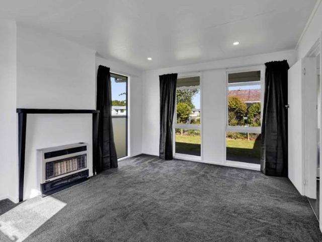 Kamahi Ave, Hawera