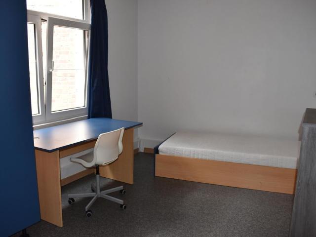 Kamer 4 Hector Van Wit­ten­berg­hes­traat 3