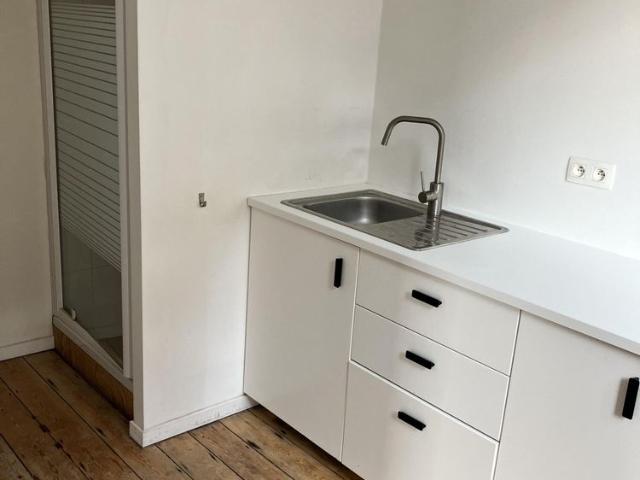 kamer 7 Peni­ten­ten­straat 22