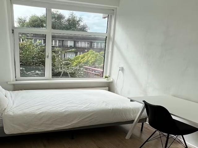 Kamer Talmastraat in Rotterdam