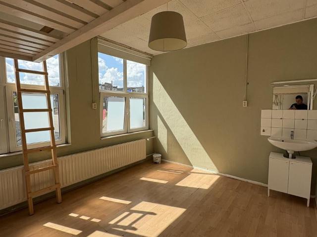 Kamer te huur Bisschop Zwijsenstraat 130 1 in Tilburg voor € 466