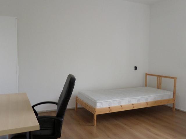 Kamer te huur Cederstraat in Tilburg voor € 387