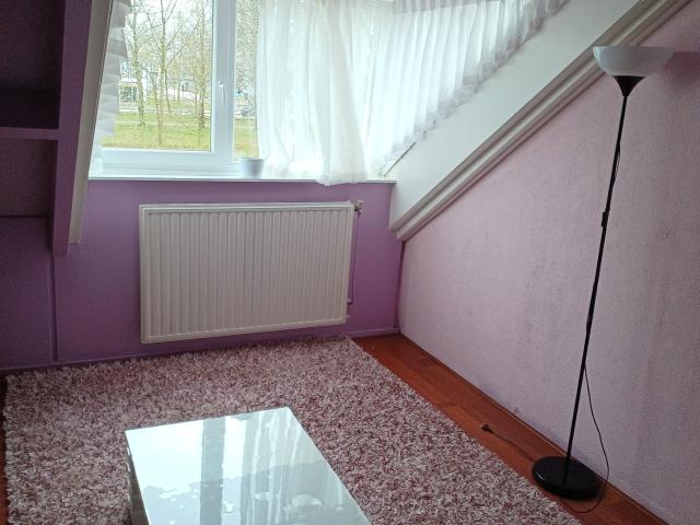 KAMER TE HUUR DICHTBIJ STATION EN SCHIPHOL AIRPORT