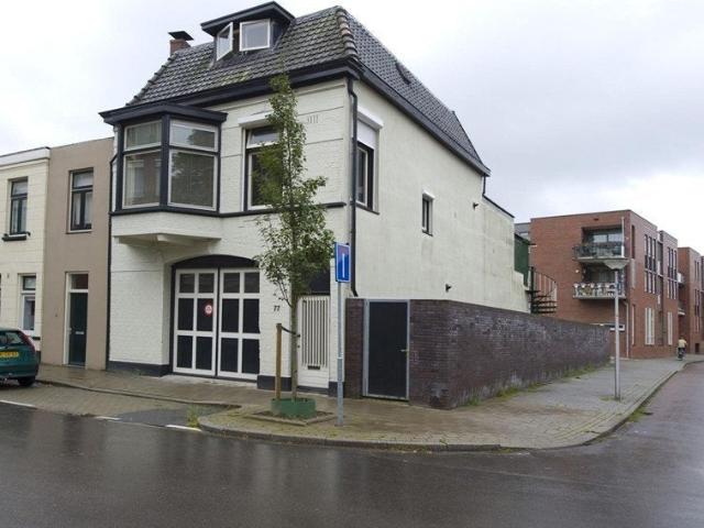 Kamer te huur Emmastraat in Enschede voor € 435