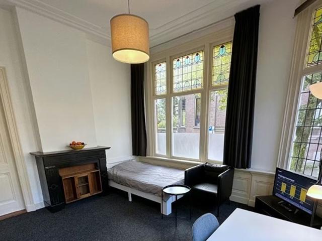 Kamer Voorschoterlaan in Rotterdam
