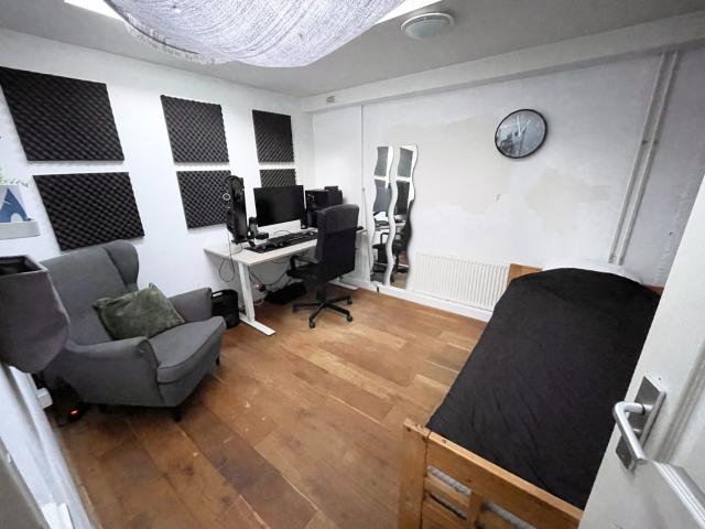 Kamer vrij binnen gedeeld huis!