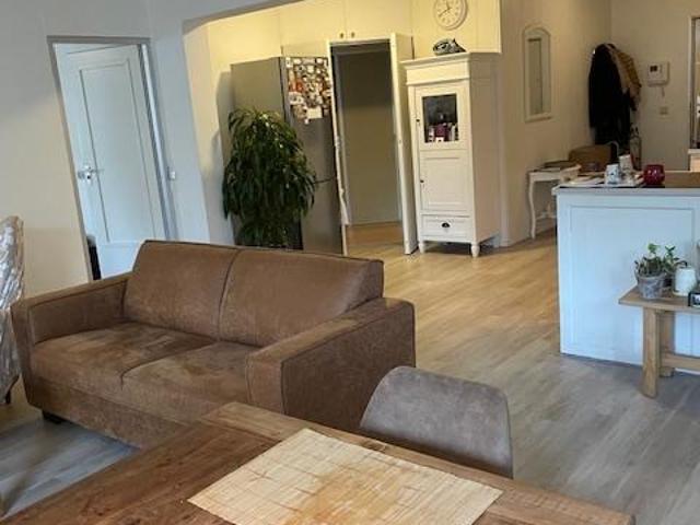 Kamer vrij in ruime woning