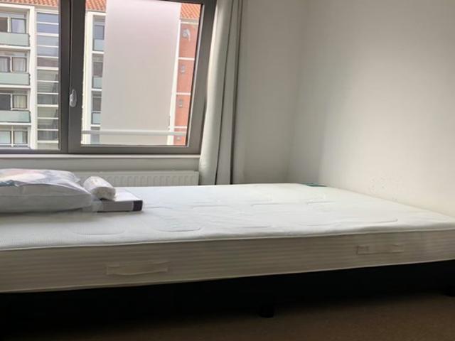 Kamer Willem Nakkenstraat in Amsterdam