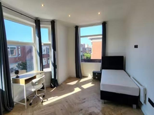 Kamer Abrikozenstraat in Den Haag