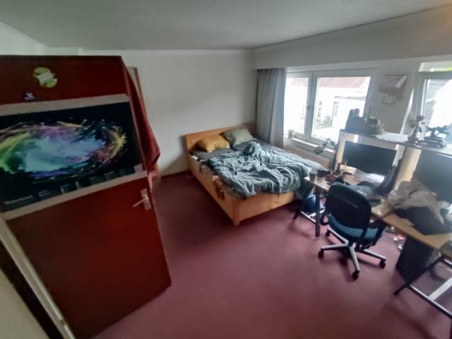 Kamer boven links