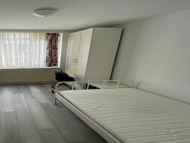 Kamer Camperstraat in Amsterdam