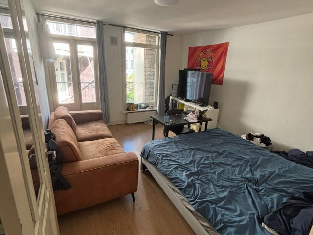 kamer for rent Amsterdam Gerard Doustraat