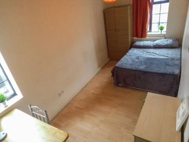 kamer for rent Den Haag Catharina van Rennesstraat