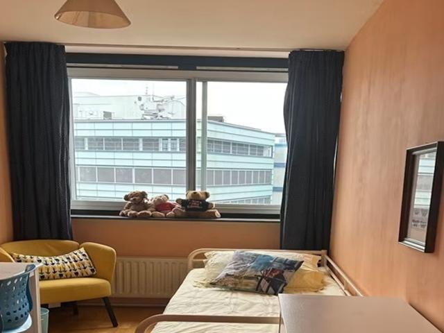 Kamer Gedempte Zalmhaven in Rotterdam