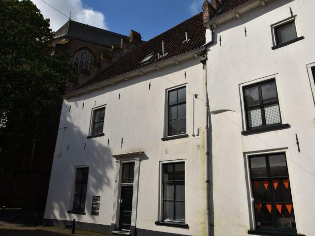kamer in Doesburg, Kerkstraat