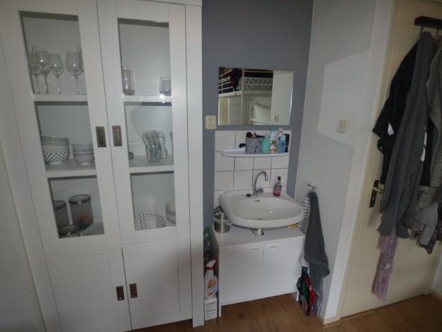 KAMER IN LEUK DAMESHUIS IN GEZELLIGE WIJK ASSENDORP