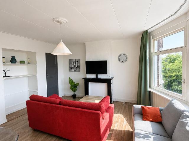 kamer in Rotterdam, Bergweg