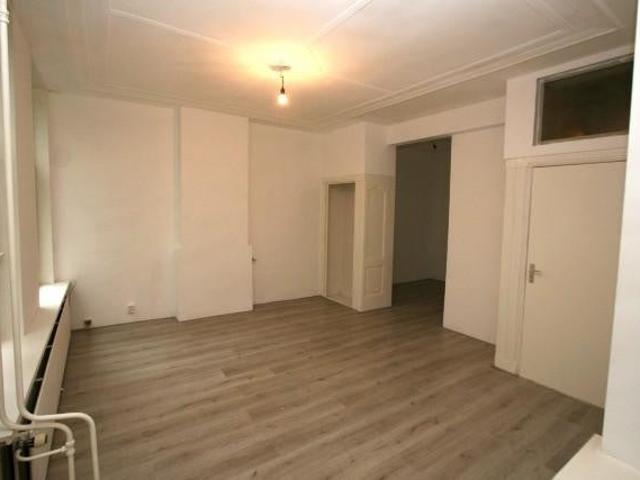 kamer in Rotterdam, Graaf Florisstraat