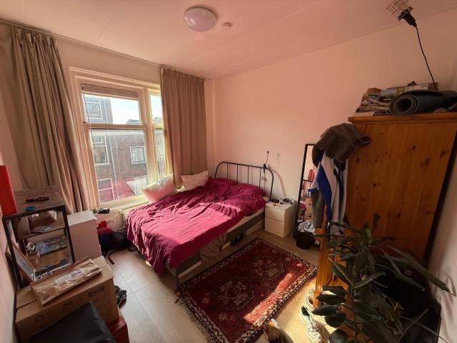Kamer in ruim woonhuis