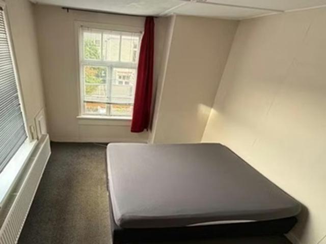 Kamer Jozef Israëlsstraat in Groningen