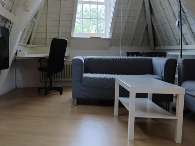 Kamer Langebrug in Leiden