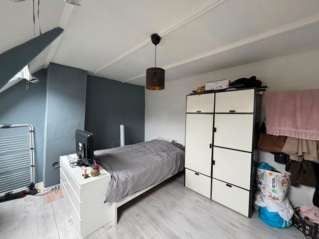 Kamer met eigen keuken, Veerallee