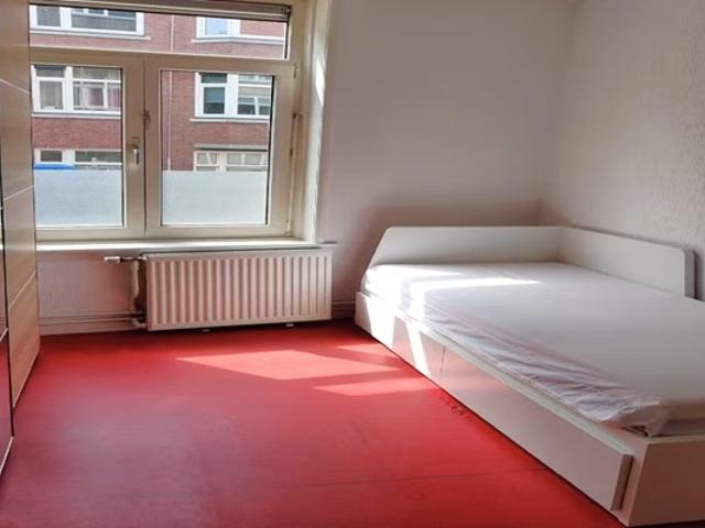 Kamer Mijnsherenlaan in Rotterdam